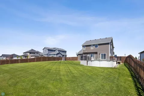Exterior - 116 Lindsey Ct, Mapleton, ND 58059 photo 5 of 11