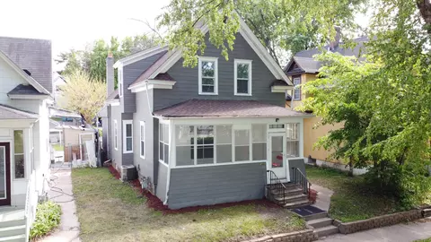670 Van Buren Ave, Saint Paul, MN 55104