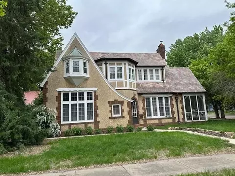 100 Wood St S, Jordan, MN 55352