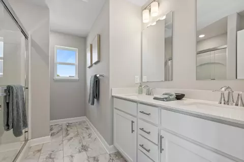 Bath - 1525 143rd St E, Rosemount, MN 55068 photo 1 of 2