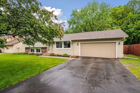 Exterior - 1686 Walnut Ln, Eagan, MN 55122 photo 2 of 6