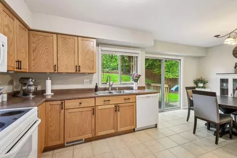 Kitchen - 1686 Walnut Ln, Eagan, MN 55122 photo 3 of 3