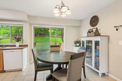 Dining - 1686 Walnut Ln, Eagan, MN 55122 photo 2 of 4