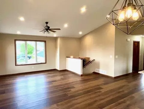 905 24th Ave NW, Austin, MN 55912 photo 8