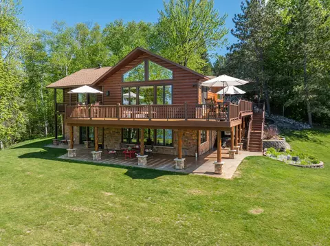 36737 Shoreview Dr, Grand Rapids, MN 55744