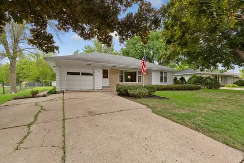706 9th Ave SW, Faribault, MN 55021 photo 3