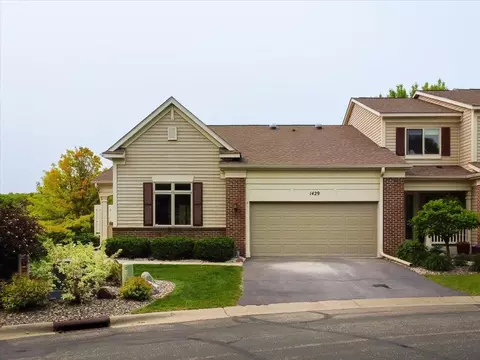 1429 Summit Shores Dr, Burnsville, MN 55306