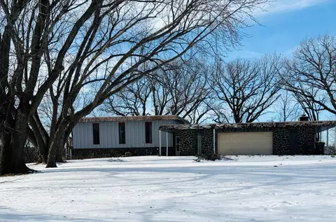 1004 S Ramsey St, Redwood Falls, MN 56283