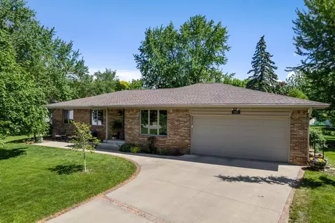 492 Kerry Ct, Winona, MN 55987