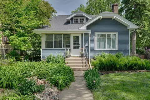 2122 Thomas Ave N, Minneapolis, MN 55411