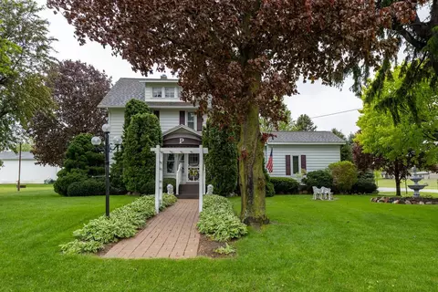 402 E Main St, Racine, MN 55967