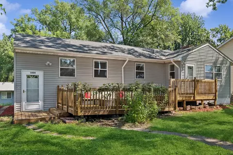 1624 Old Hudson Rd, Saint Paul, MN 55106