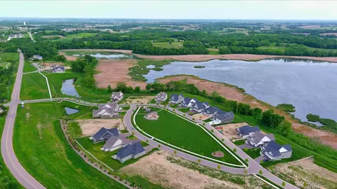 6382 Lakeside Dr, Victoria, MN 55318
