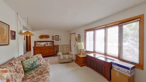 2118 11th Ave SW, Devils Lake, ND 58301 photo 9