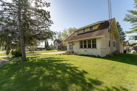 339 Cherry St E, Mazeppa, MN 55956 photo 2