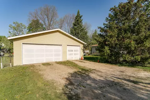 339 Cherry St E, Mazeppa, MN 55956 photo 6