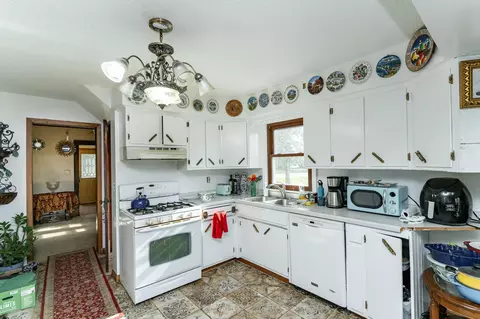 339 Cherry St E, Mazeppa, MN 55956 photo 12