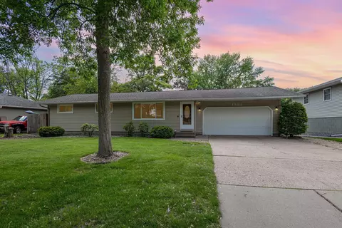 1966 Oak St, Hastings, MN 55033