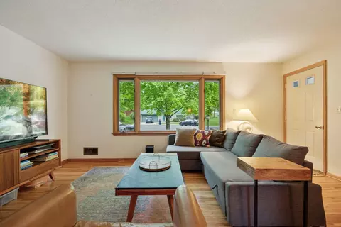 5 Hillside Ct, Northfield, MN 55057 photo 5