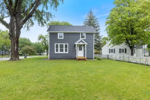 Exterior - 806 N 4th St, Marshall, MN 56258 photo 2 of 10
