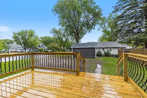 Exterior - 806 N 4th St, Marshall, MN 56258 photo 7 of 10