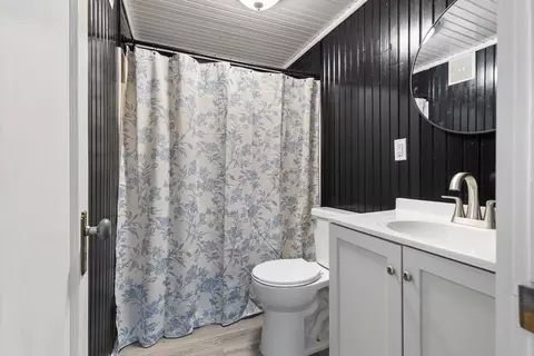 Bath - 806 N 4th St, Marshall, MN 56258 photo 3 of 3