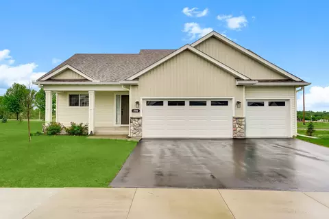 596 Emmy Ln, Hanover, MN 55341