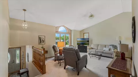 2705 Serenity Dr, Saint Cloud, MN 56301 photo 2