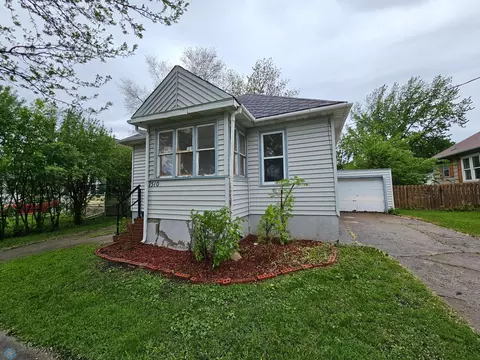 1510 5th Ave S, Fargo, ND 58103