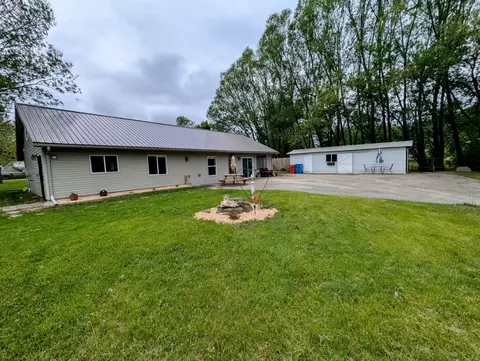 8440 N D St, Stockton, MN 55987