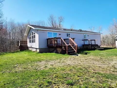 112 Parkwood Dr, Wrenshall, MN 55797