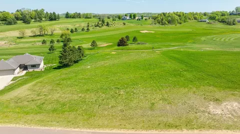 1281 Valley Estates Rd, Mondovi, WI 54755