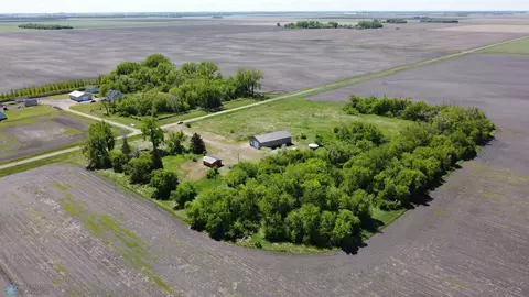 16743 4 St NE, Hillsboro, ND 58045