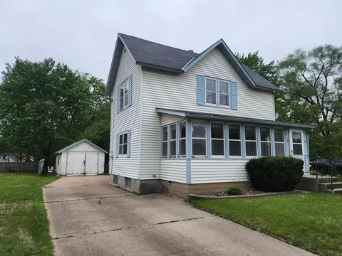 1016 2nd Ave NW, Faribault, MN 55021