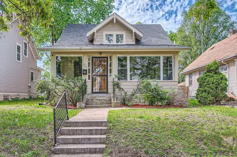 900 Charles Ave, Saint Paul, MN 55104