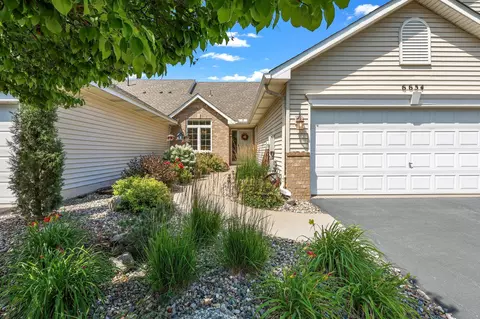 6654 Chadwick Dr, Savage, MN 55378