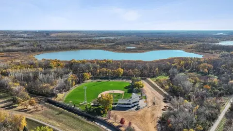 View/Area - 890 Laurel Ct, Chaska, MN 55318 photo 6 of 8