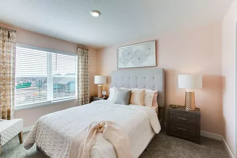 Bedroom - 890 Laurel Ct, Chaska, MN 55318 photo 10 of 11