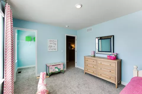 Bedroom - 890 Laurel Ct, Chaska, MN 55318 photo 9 of 11