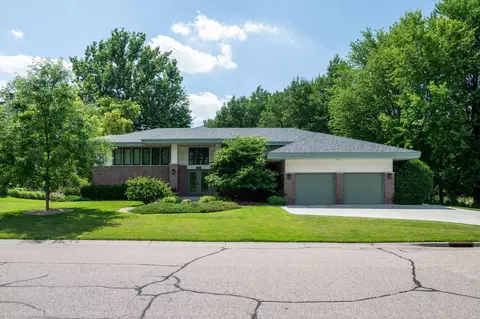 5365 Union Terrace Ln N, Plymouth, MN 55442