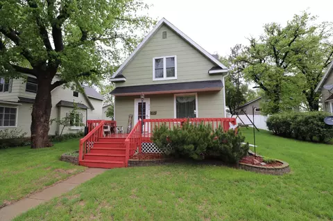 312 Oak St, Detroit Lakes, MN 56501