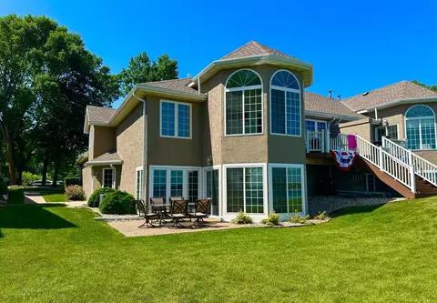 219 Lake Ave S #4, Spicer, MN 56288