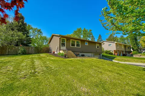 14565 Upper 56th St N, Oak Park Heights, MN 55082