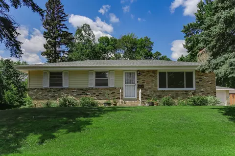 4000 Benjamin Pl, Columbia Heights, MN 55421