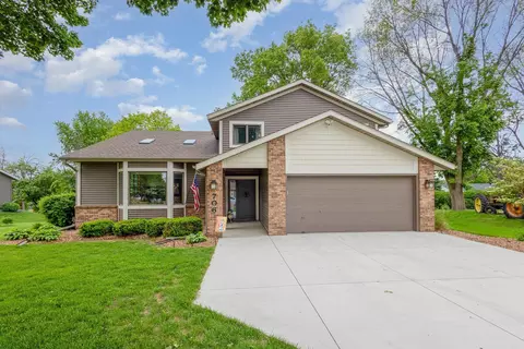 706 Highland Dr, New Prague, MN 56071