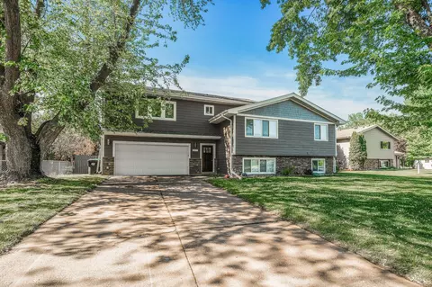 2411 78th Ct N, Brooklyn Park, MN 55444