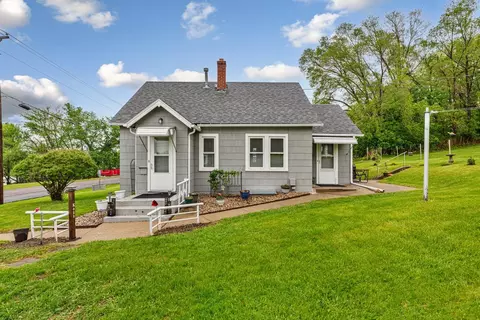 1313 Vine St, Le Sueur, MN 56058