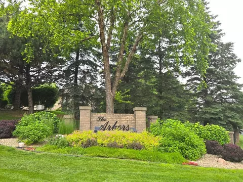 4137 Arbor Ln, Eagan, MN 55122 photo 16