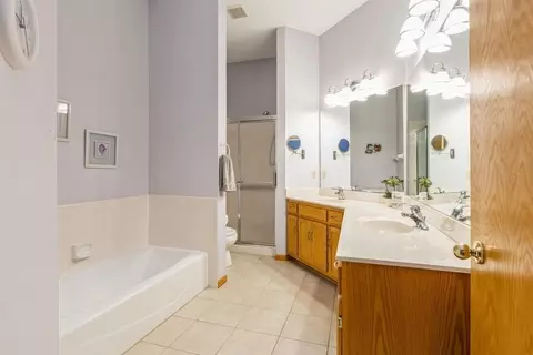 4137 Arbor Ln, Eagan, MN 55122 photo 10