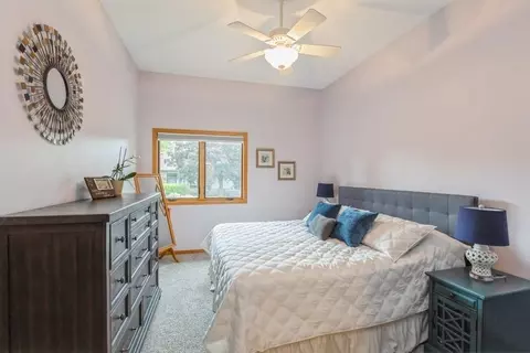 4137 Arbor Ln, Eagan, MN 55122 photo 8